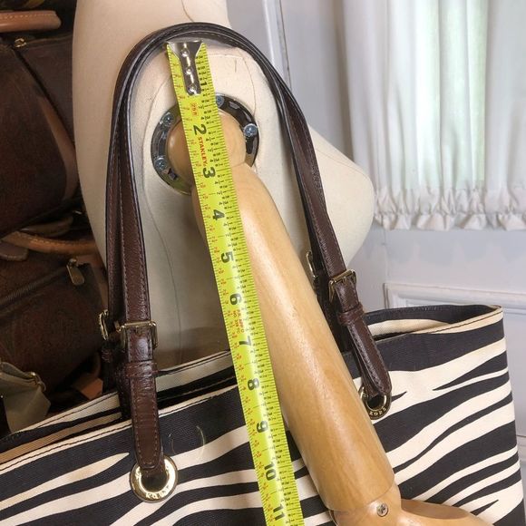 MICHAEL KORS Black Ivory Zebra Striped Shoulder Bag with Brown Leather Handles - Picture 5 of 17